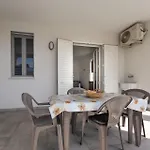 شقة Centonze