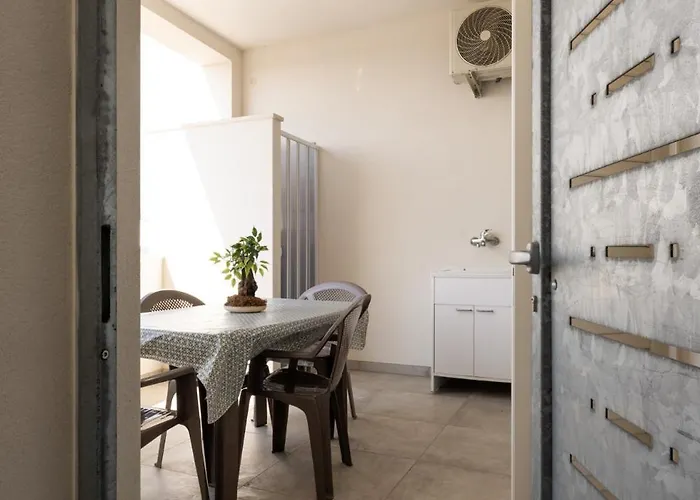 Centonze Apartment