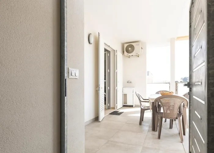 Centonze Apartment San Foca